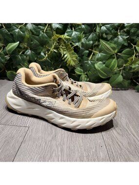 Nnormal Kjerag Women's 8 US Trail Running Tan Shows Vibram Outdoors Hiking